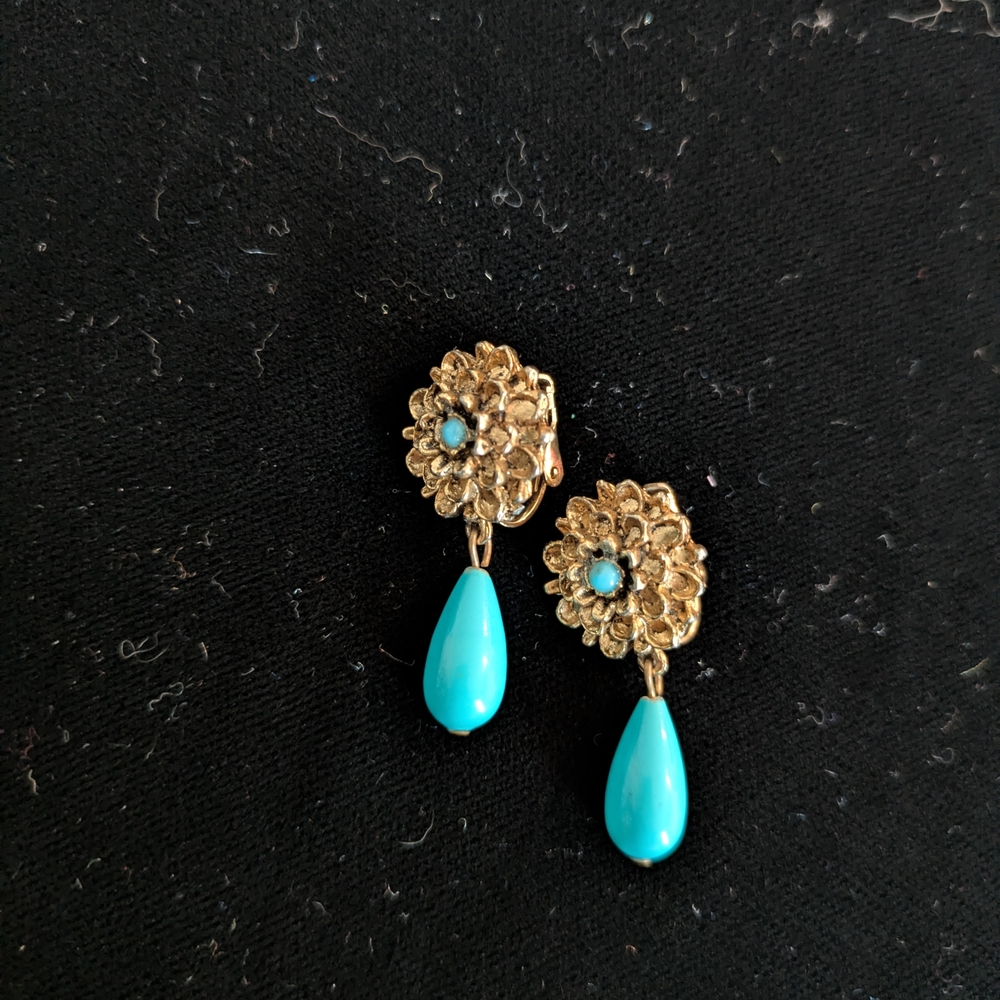 Vintage Gold and Turquoise Drop Earrings